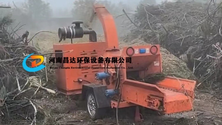 河南昌达HC-6140树枝粉碎机湖北武汉客户现场.jpg